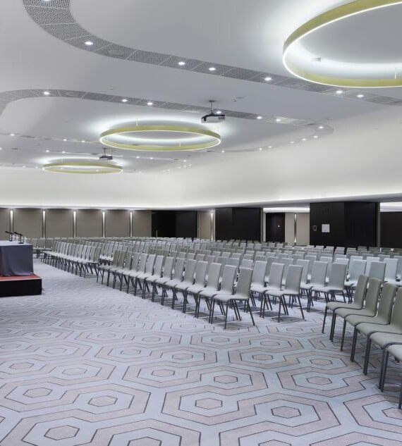 Crown Plaza Belgrade Conference Room