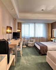 Holiday_INN_Belgrade_room2