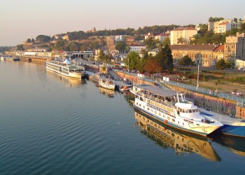 Sava crucero puerto de Belgrado