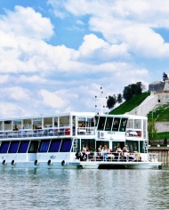 passeios turísticos de Belgrado de os iates barco