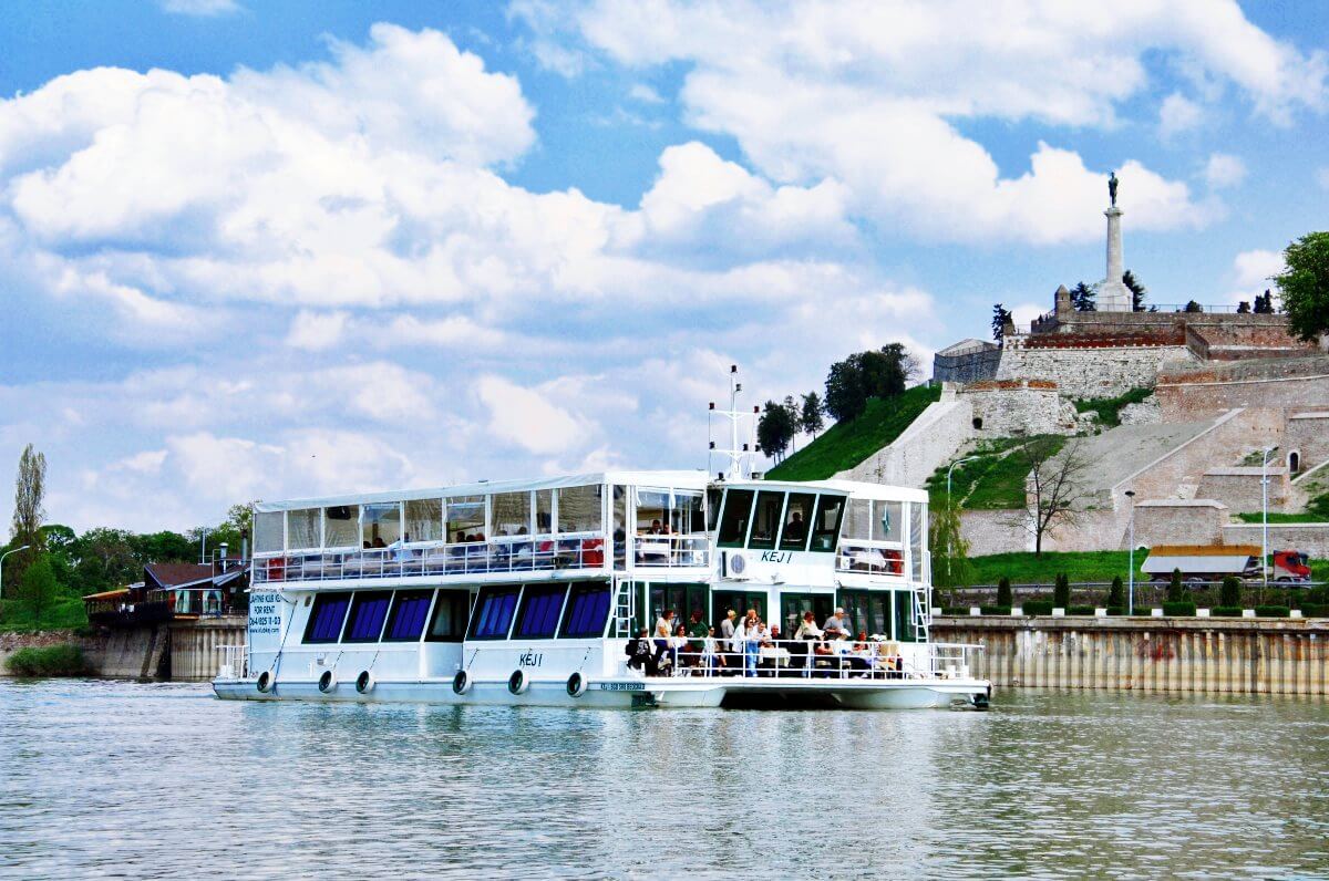 boat cruise in belgrade