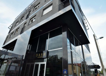 Hotel Dash Stella Novi Sad ingresso