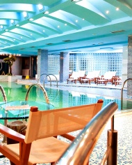Hôtel Park Novi Sad piscine