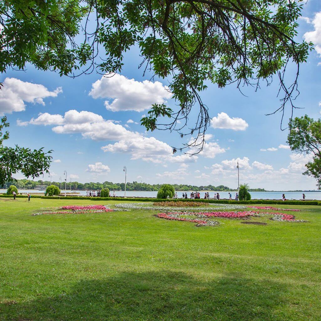 Serbien Sommer Spot - Palic Blick