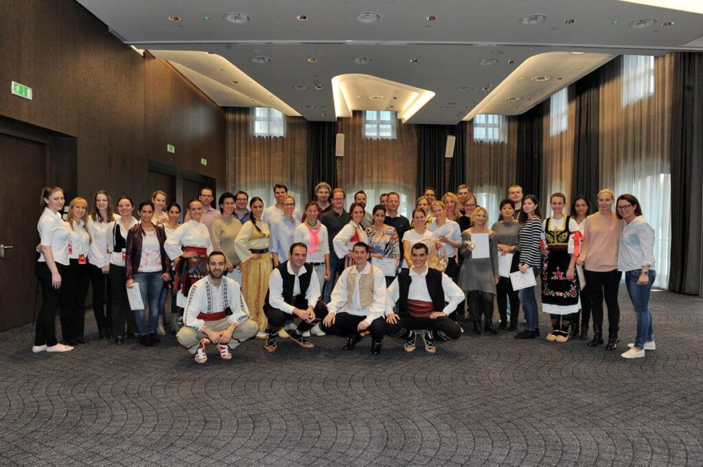 Foto del gruppo di costruzione del gruppo dell'officina di dancing