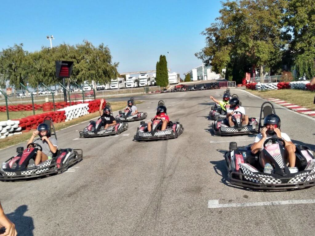 Kart-Teambuilding in Serbien